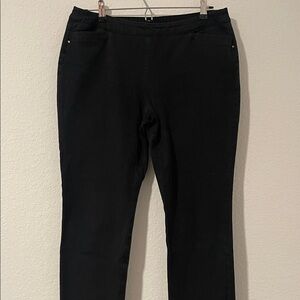 Chicos Black So Slimming Pants